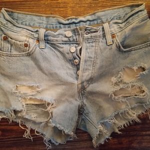 501 Levi's shorts
